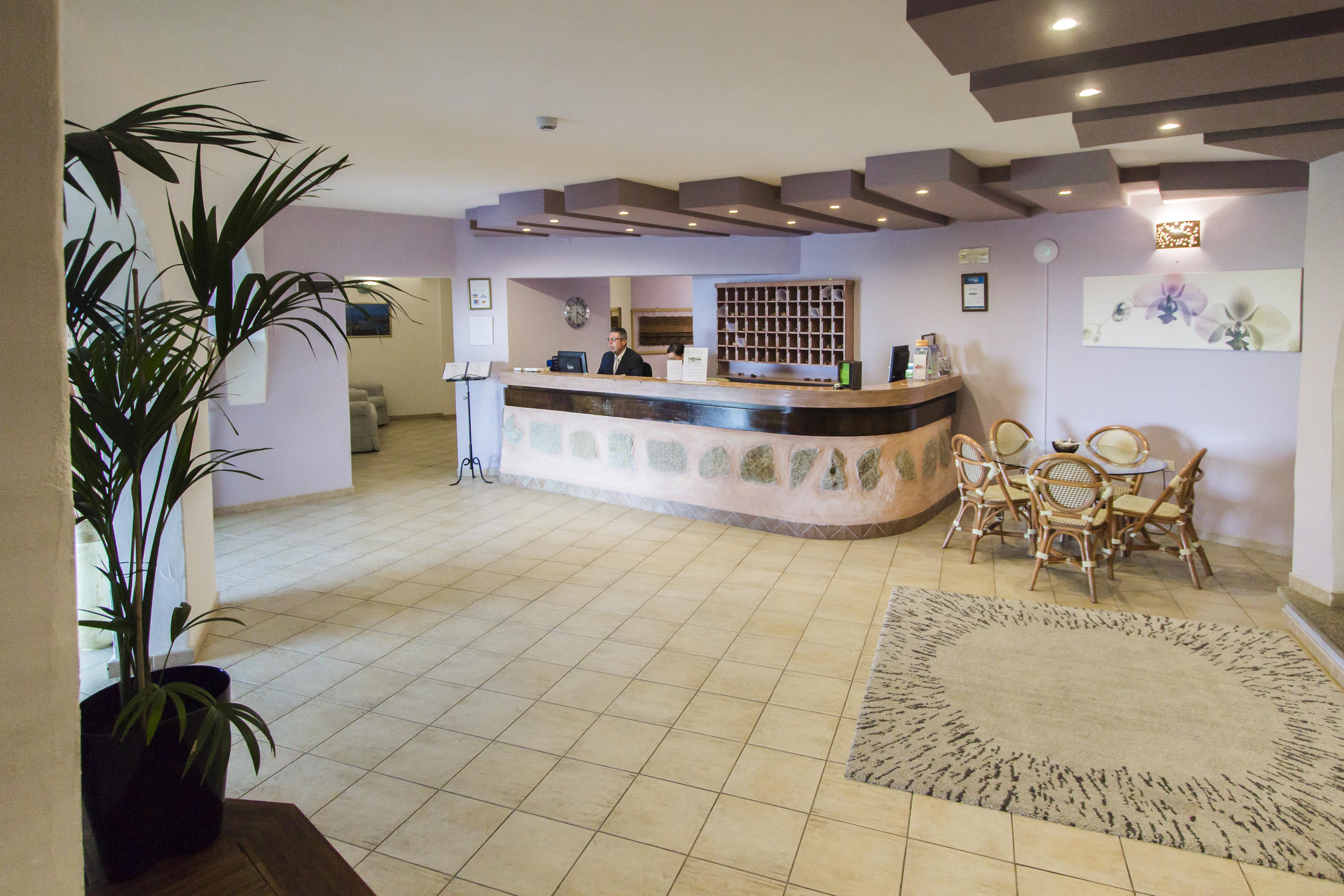 Hotel Li Graniti Байя-Сардинія Екстер'єр фото
