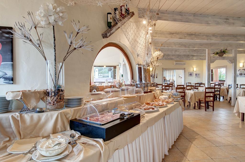 Hotel Li Graniti Байя-Сардинія Екстер'єр фото